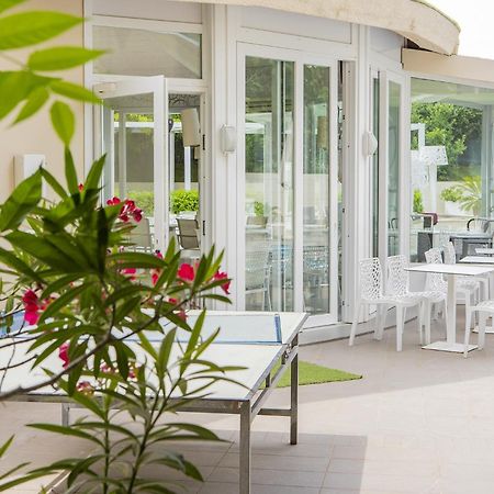 Hotel Pacific カットーリカ エクステリア 写真