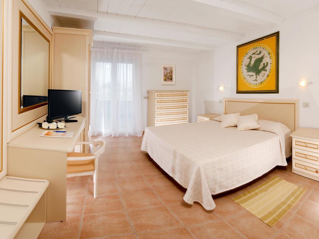 Hotel Pacific カットーリカ エクステリア 写真