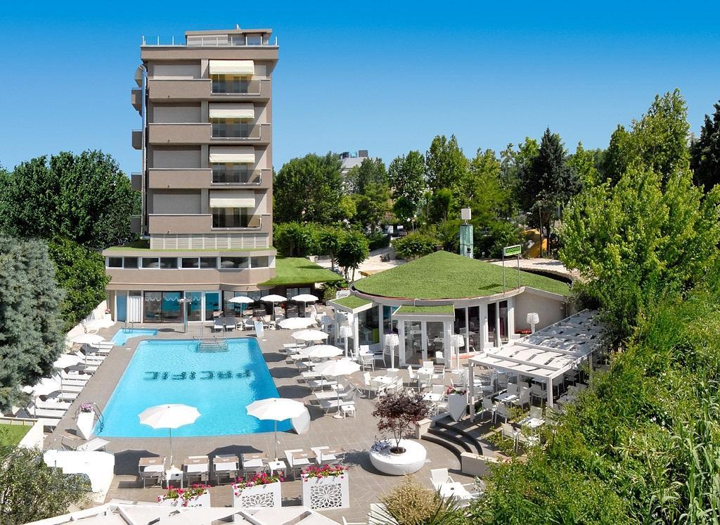 Hotel Pacific カットーリカ エクステリア 写真